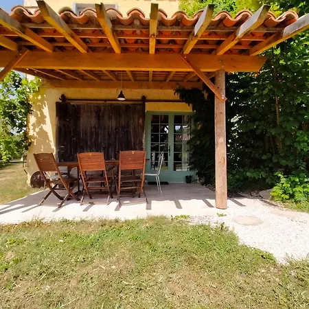 Les Didascalies Bed and breakfast *